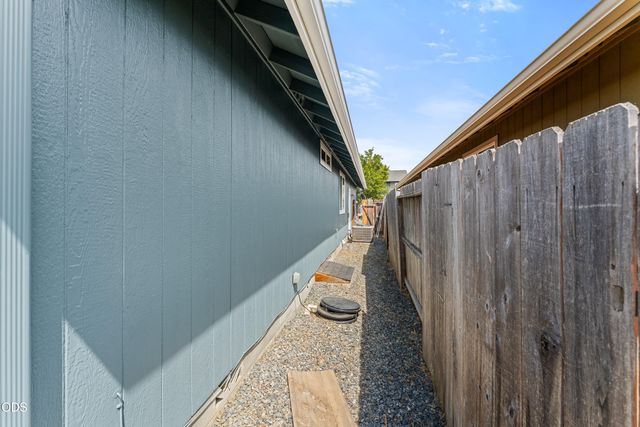 1288 SW Sturgeon Court, Grants Pass, OR 97527
