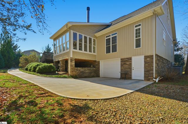 60 Montague Circle, Greenville, SC 29617