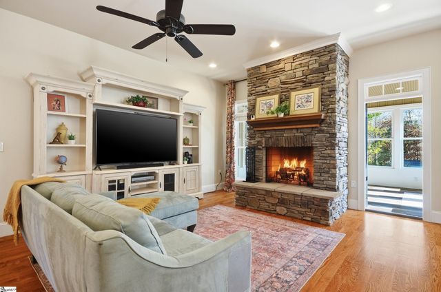 60 Montague Circle, Greenville, SC 29617