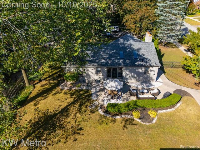 1507 Roseland Avenue, Royal Oak, MI 48073