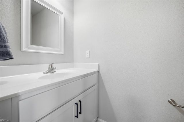 5008 Lacy CT, Suffolk, VA 23434