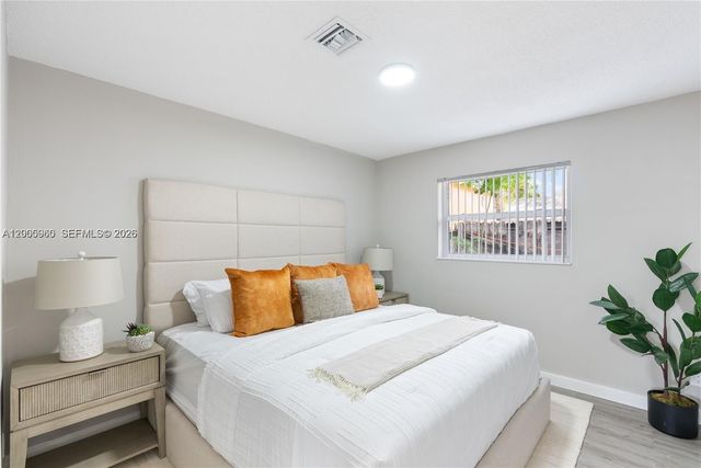 452 SW 4th Ave 6, Fort Lauderdale, FL 33315