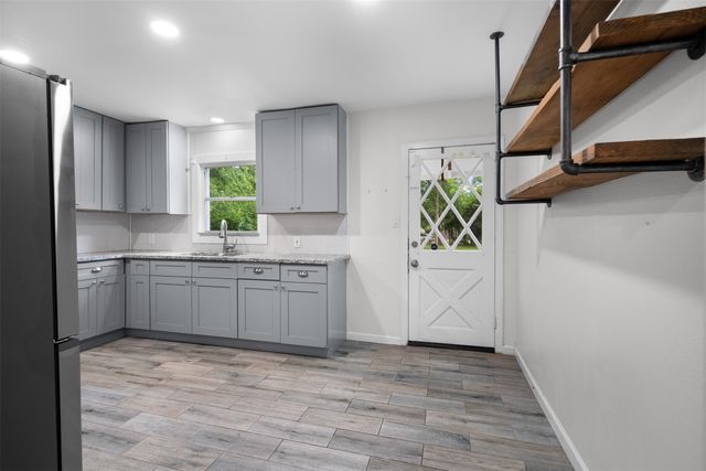 920 N Virginia Street, Terrell, TX 75160