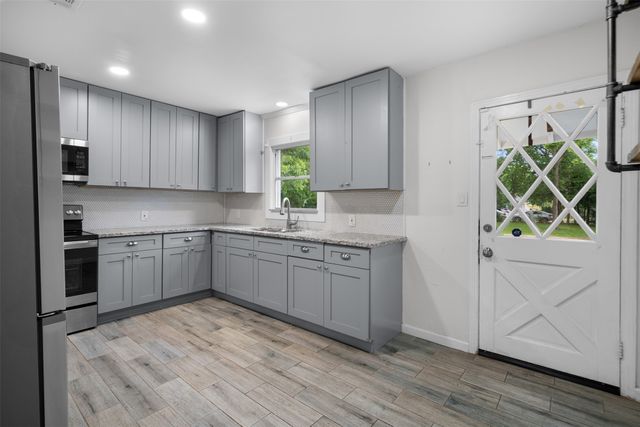 920 N Virginia Street, Terrell, TX 75160