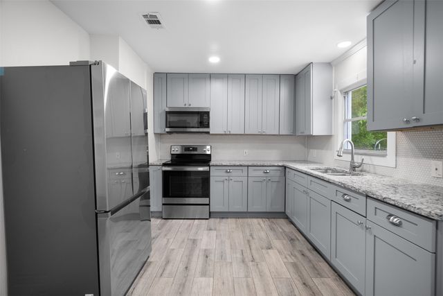 920 N Virginia Street, Terrell, TX 75160