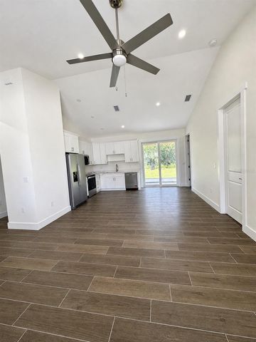 421 CHAMBER STREET NW, Port Charlotte, FL 33948