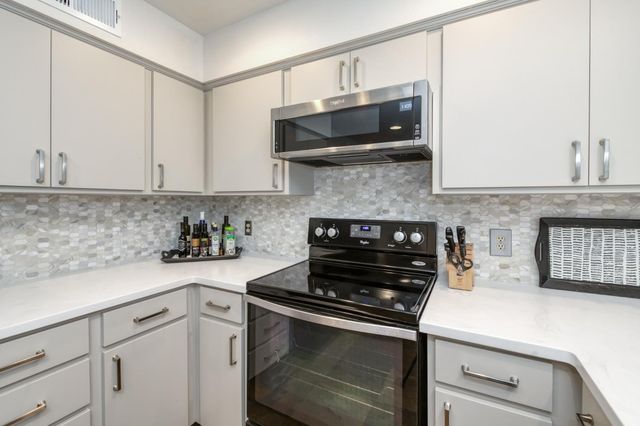 1763 W Santa Ana Avenue, Fresno, CA 93705
