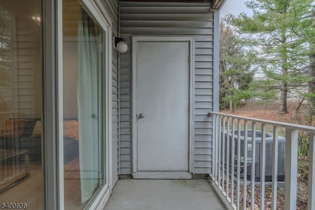 502 Stratford Pl 502, Bridgewater Twp., NJ 08805