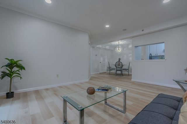 502 Stratford Pl 502, Bridgewater Twp., NJ 08805