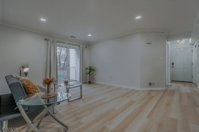 502 Stratford Pl 502, Bridgewater Twp., NJ 08805