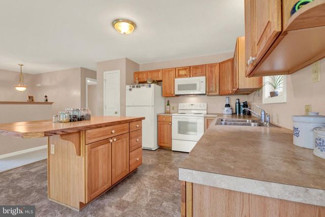 100 FERN AVENUE, Carlisle, PA 17013