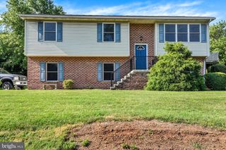 100 FERN AVENUE, Carlisle, PA 17013