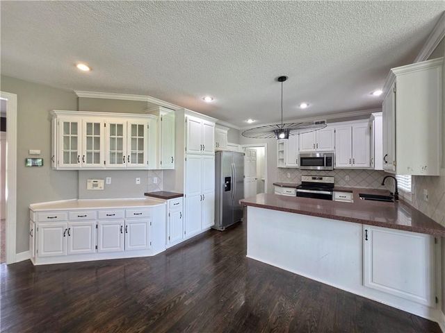 15647 S Widmer Street, Olathe, KS 66062