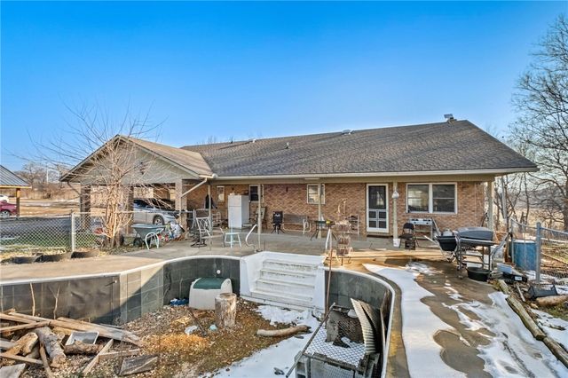 11013 Wpa Road, Gentry, AR 72734