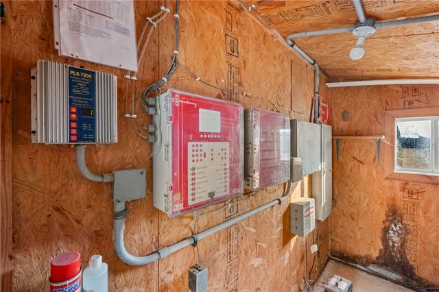 11013 Wpa Road, Gentry, AR 72734