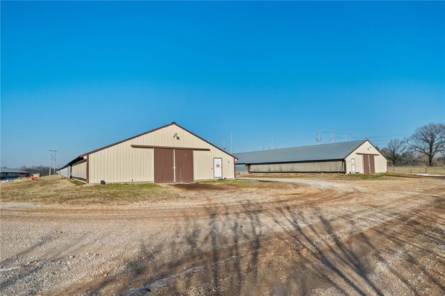 11013 Wpa Road, Gentry, AR 72734