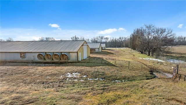 11013 Wpa Road, Gentry, AR 72734