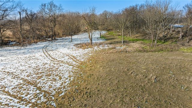 11013 Wpa Road, Gentry, AR 72734