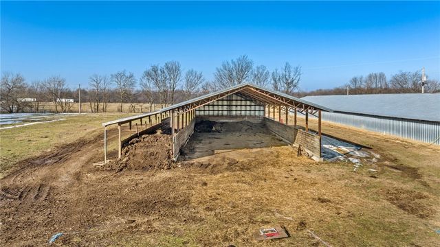 11013 Wpa Road, Gentry, AR 72734