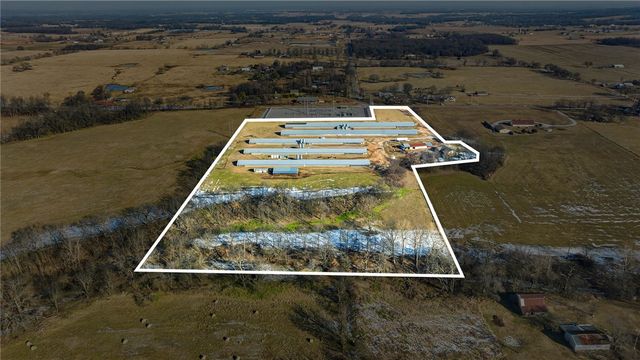 11013 Wpa Road, Gentry, AR 72734