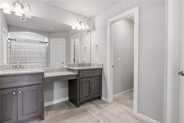 4352 W Havana Avenue, Fayetteville, AR 72704