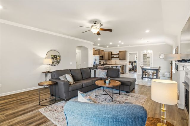 4352 W Havana Avenue, Fayetteville, AR 72704