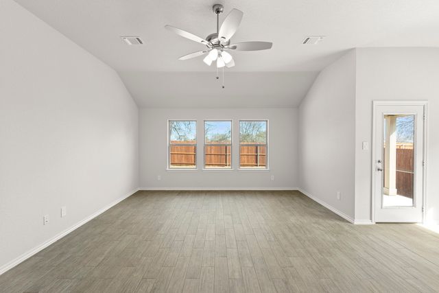 7812 Kingfisher Road, Aubrey, TX 76227