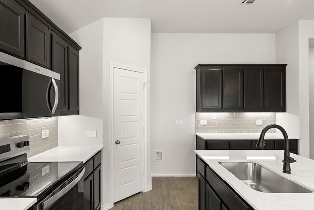 7812 Kingfisher Road, Aubrey, TX 76227