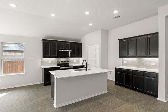 7812 Kingfisher Road, Aubrey, TX 76227