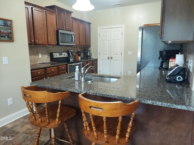 5 Seahorse Court, Benson, NC 27504