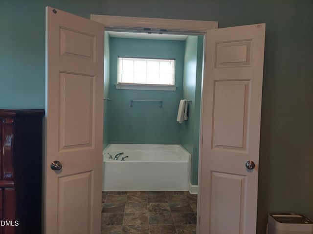 5 Seahorse Court, Benson, NC 27504