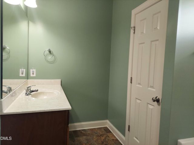 5 Seahorse Court, Benson, NC 27504