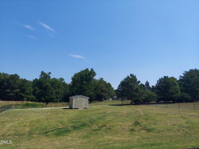 5 Seahorse Court, Benson, NC 27504