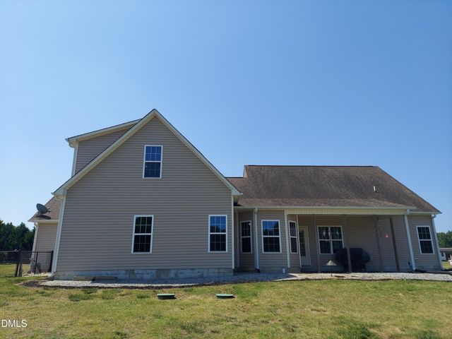 5 Seahorse Court, Benson, NC 27504