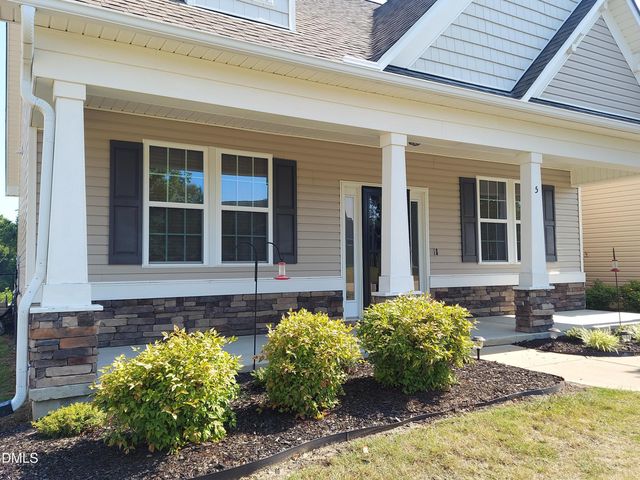 5 Seahorse Court, Benson, NC 27504