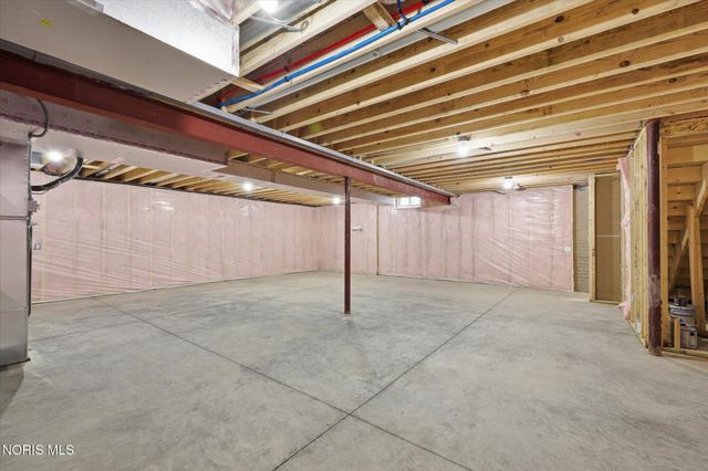5922 Kacy Lane, Oregon, OH 43616