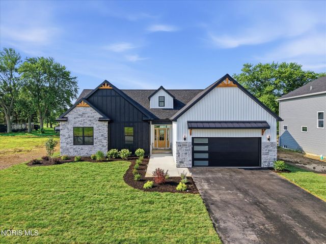 5922 Kacy Lane, Oregon, OH 43616