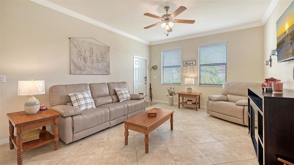 Image 11 of property listing at 6771 WILD LAKE TERRACE, Bradenton, FL 34212