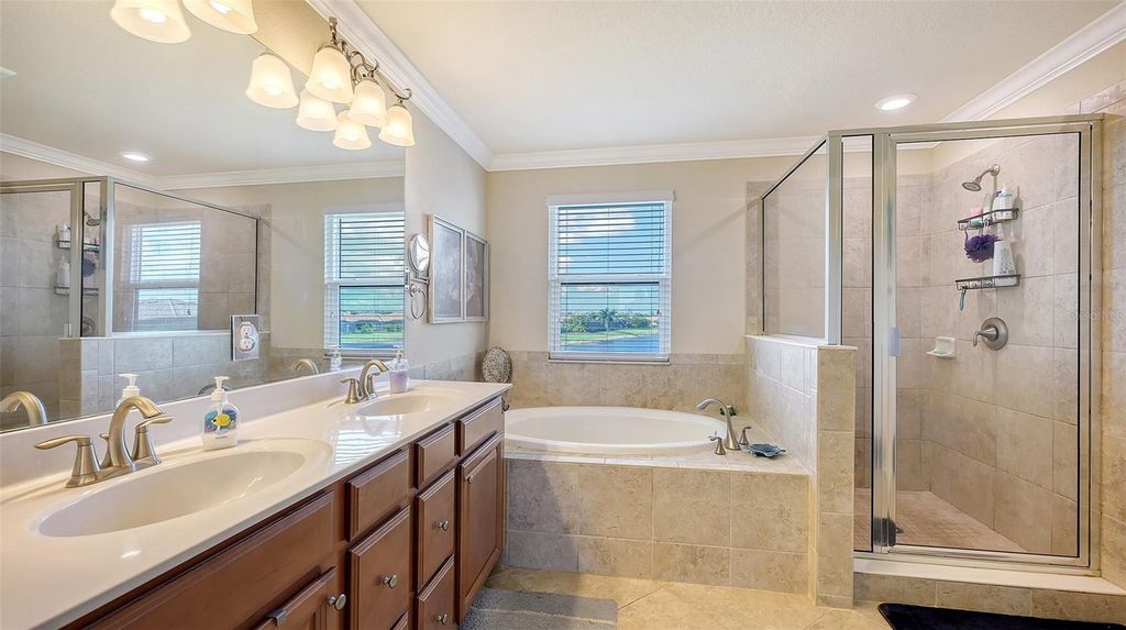 Image 28 of property listing at 6771 WILD LAKE TERRACE, Bradenton, FL 34212