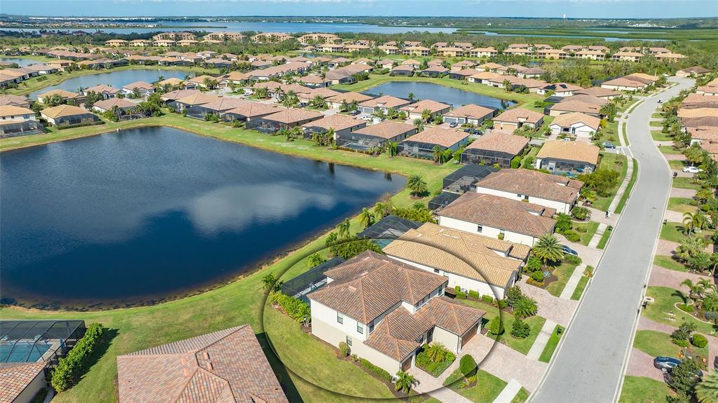 Image 38 of property listing at 6771 WILD LAKE TERRACE, Bradenton, FL 34212