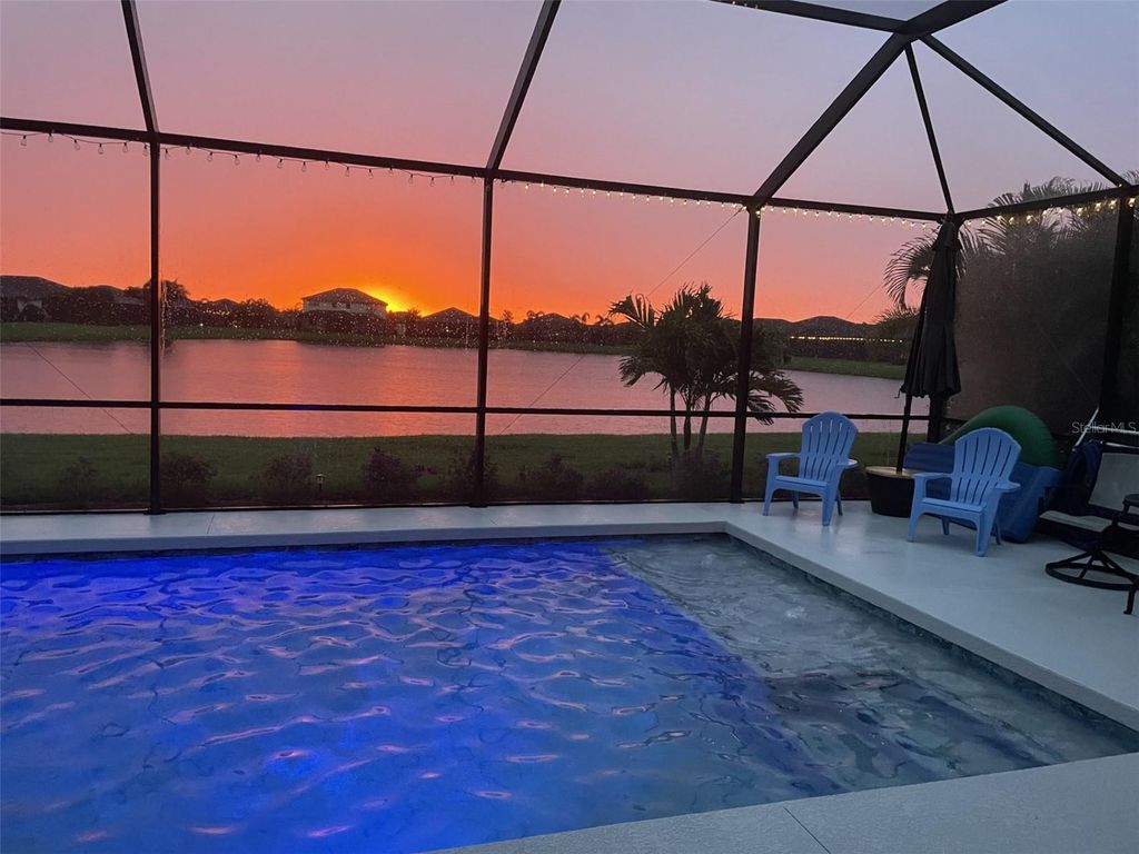 Image 6 of property listing at 6771 WILD LAKE TERRACE, Bradenton, FL 34212