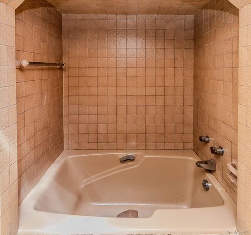 4154 W Shore Drive, White Lake, NY 12786