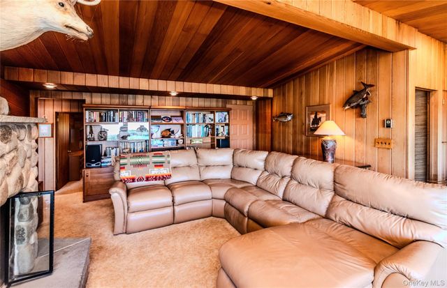4154 W Shore Drive, White Lake, NY 12786