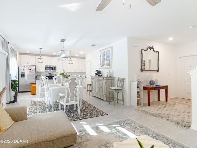 1142 Pacific Dunes Court, Daytona Beach, FL 32124