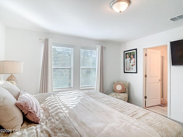 1142 Pacific Dunes Court, Daytona Beach, FL 32124