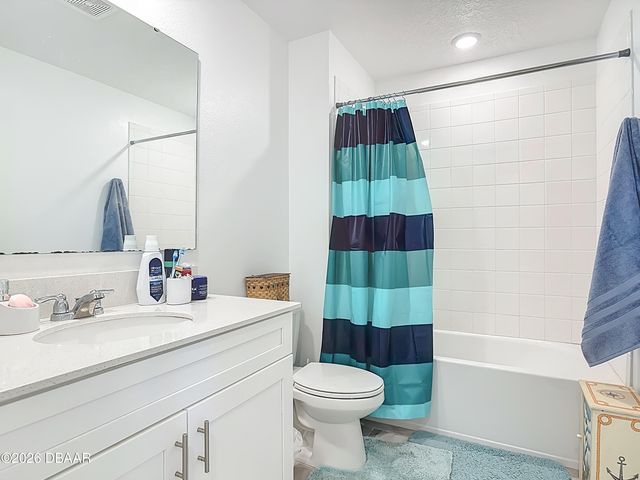 1142 Pacific Dunes Court, Daytona Beach, FL 32124