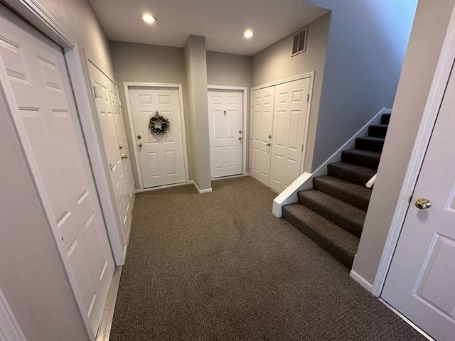 855 Canal Shore Drive, Leclaire, IA 52753