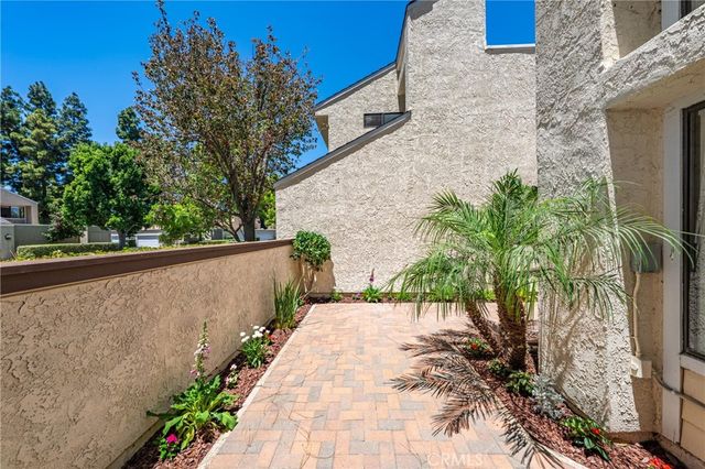 31 Claret, Irvine, CA 92614