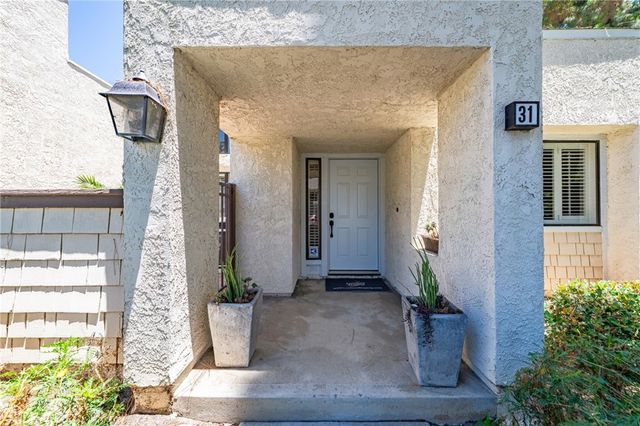 31 Claret, Irvine, CA 92614