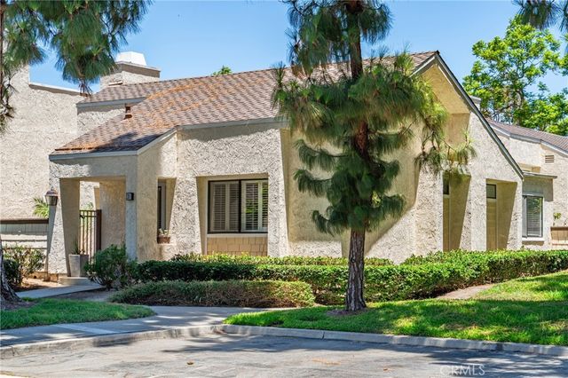 31 Claret, Irvine, CA 92614